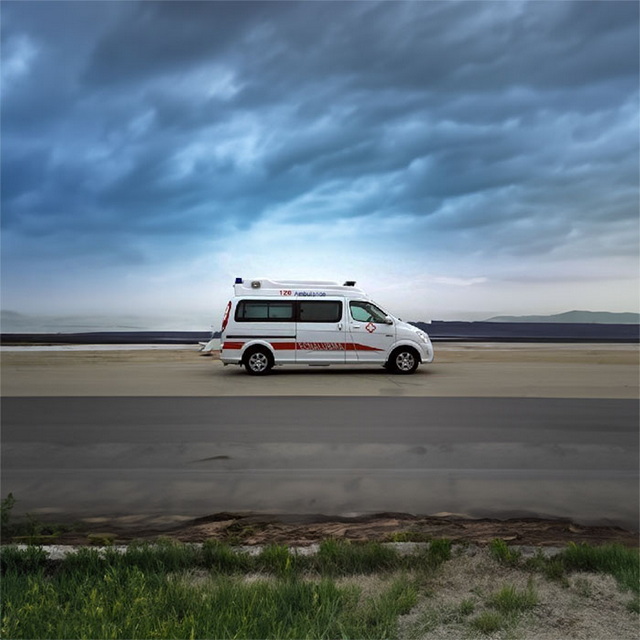 南京租赁救护车联系电话