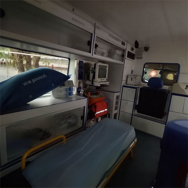 南京私人救护车出租电话