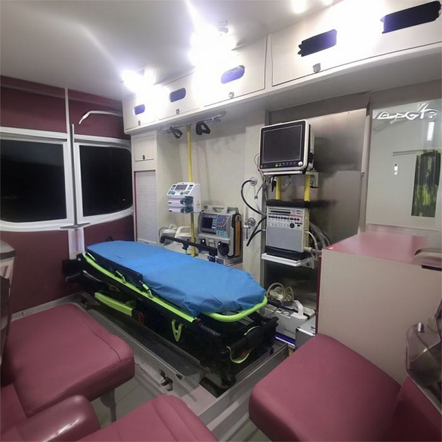 南京私人救护车租赁收费