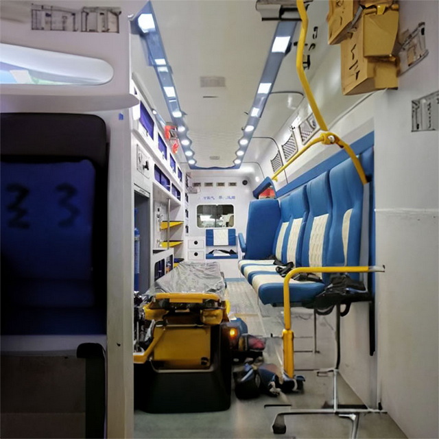 南京私人救护车出租电话