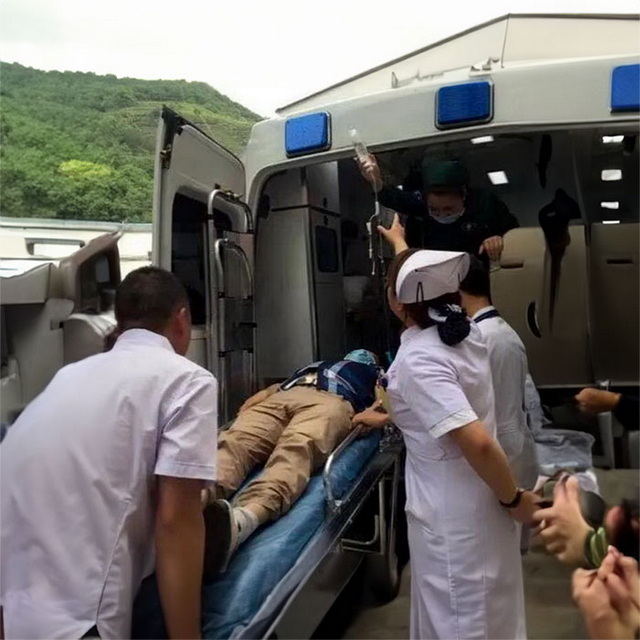 南京出租救护车