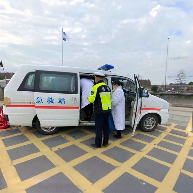 南京私人救护车租赁联系方式