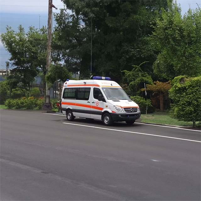南京救护车租赁费用