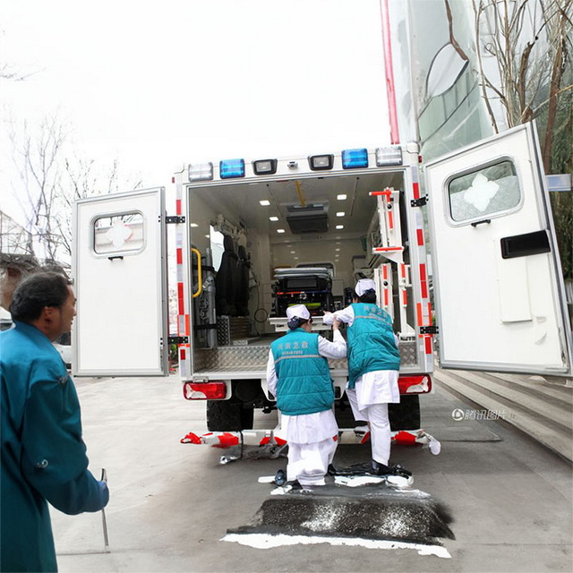 南京私人救护车租车电话号码