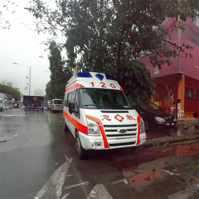 南京私人救护车租赁