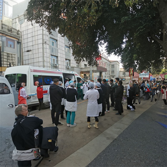 南京租赁私人救护车电话